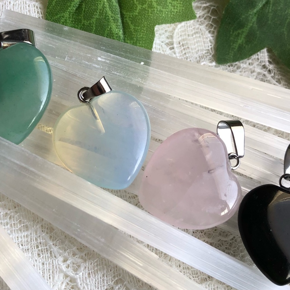 Heart shaped Gemstone Rose quartz/Aventurine/Opalite/Onyx ♥️ 4 silver Necklaces